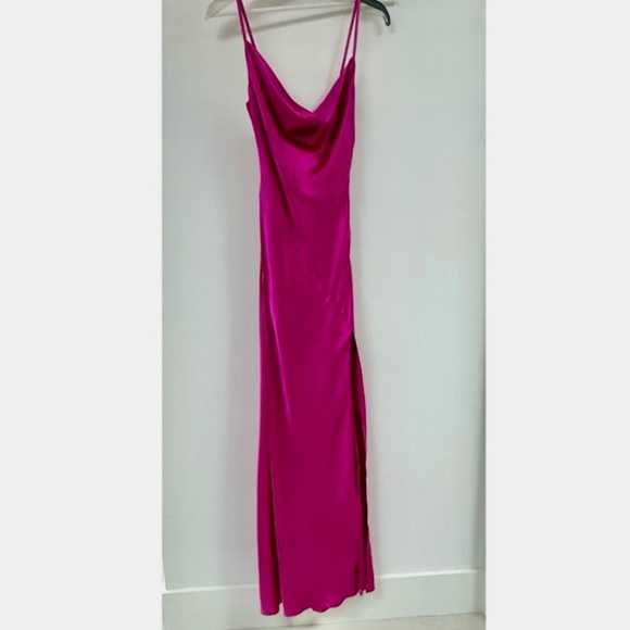 Nicholas Ariel Cowl Gown in Magenta. - Picture 4 of 5